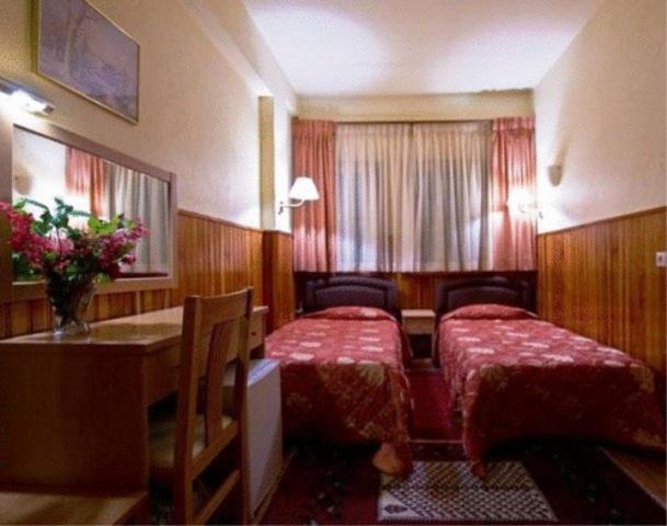 Hotel Bitouni Maçova Oda fotoğraf