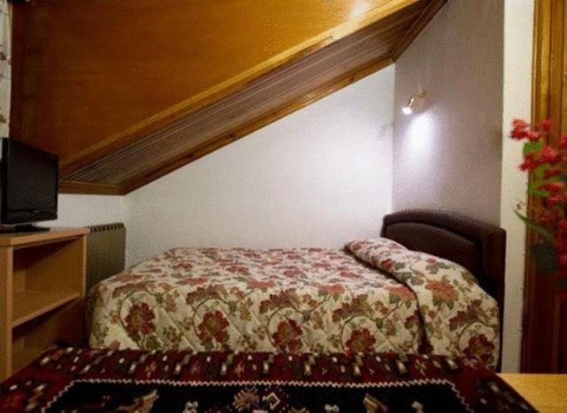 Hotel Bitouni Maçova Oda fotoğraf